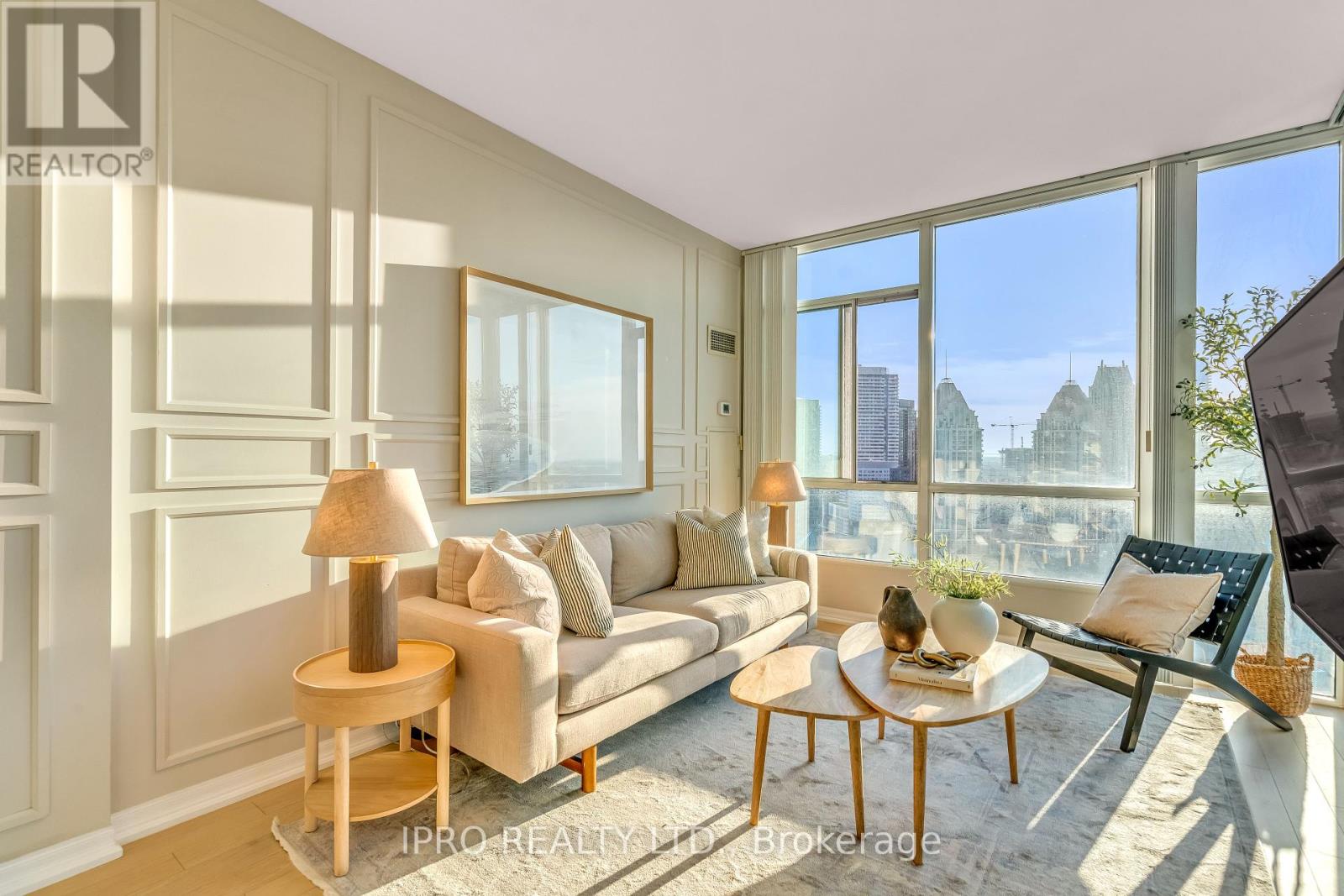 2409 - 220 Burnhamthorpe Road W Property Photo 1