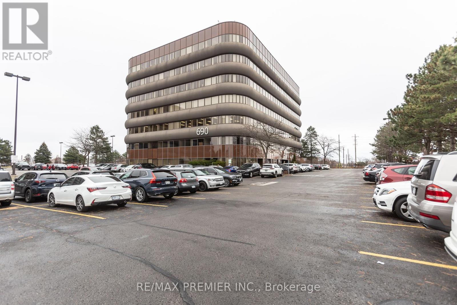 200-43 - 690 DORVAL DRIVE Property Photo 1