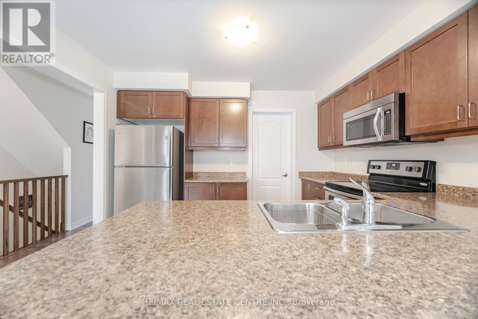 18 Allium Road Property Photo 5