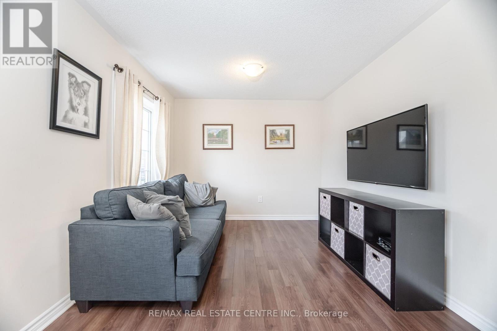 18 Allium Road Property Photo 14