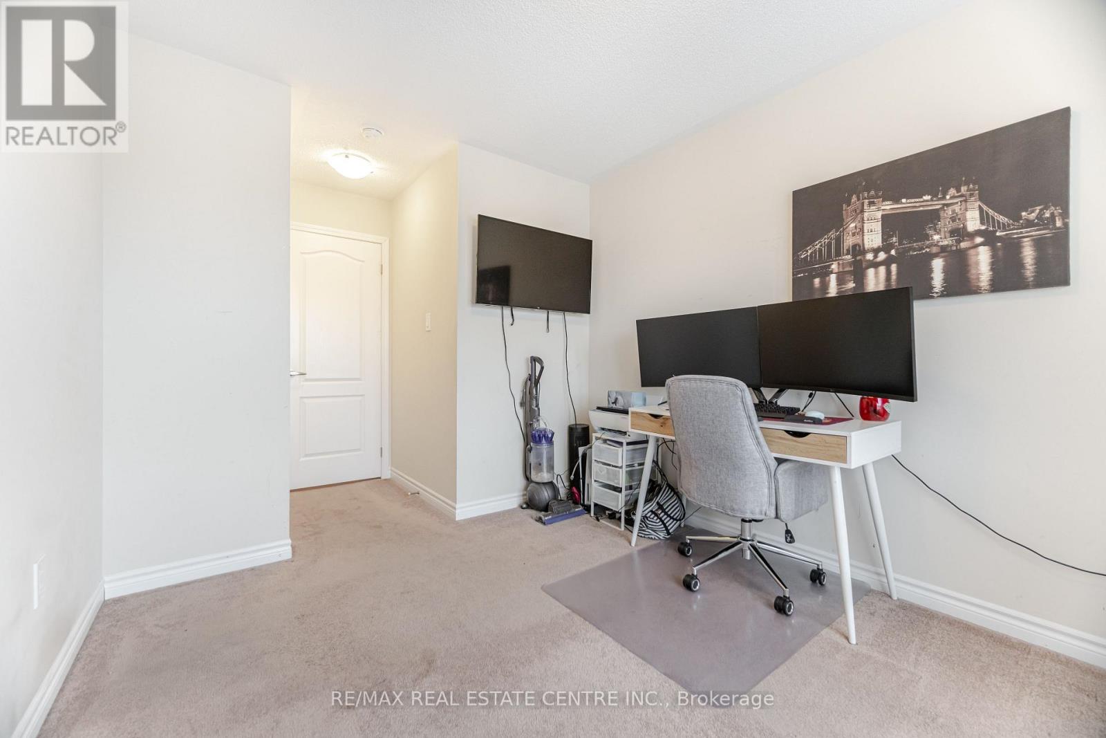 18 Allium Road Property Photo 24