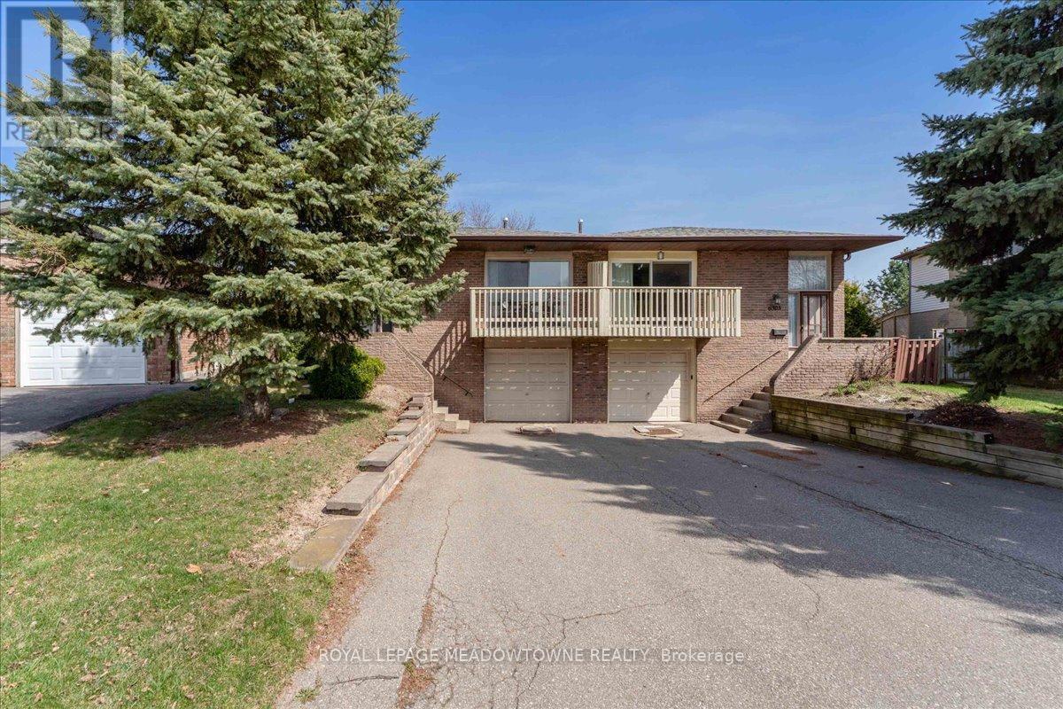 6307 Atherly Crescent Property Photo 1