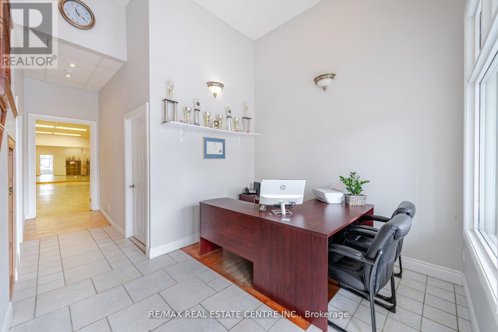 133 Broadway Property Photo 9