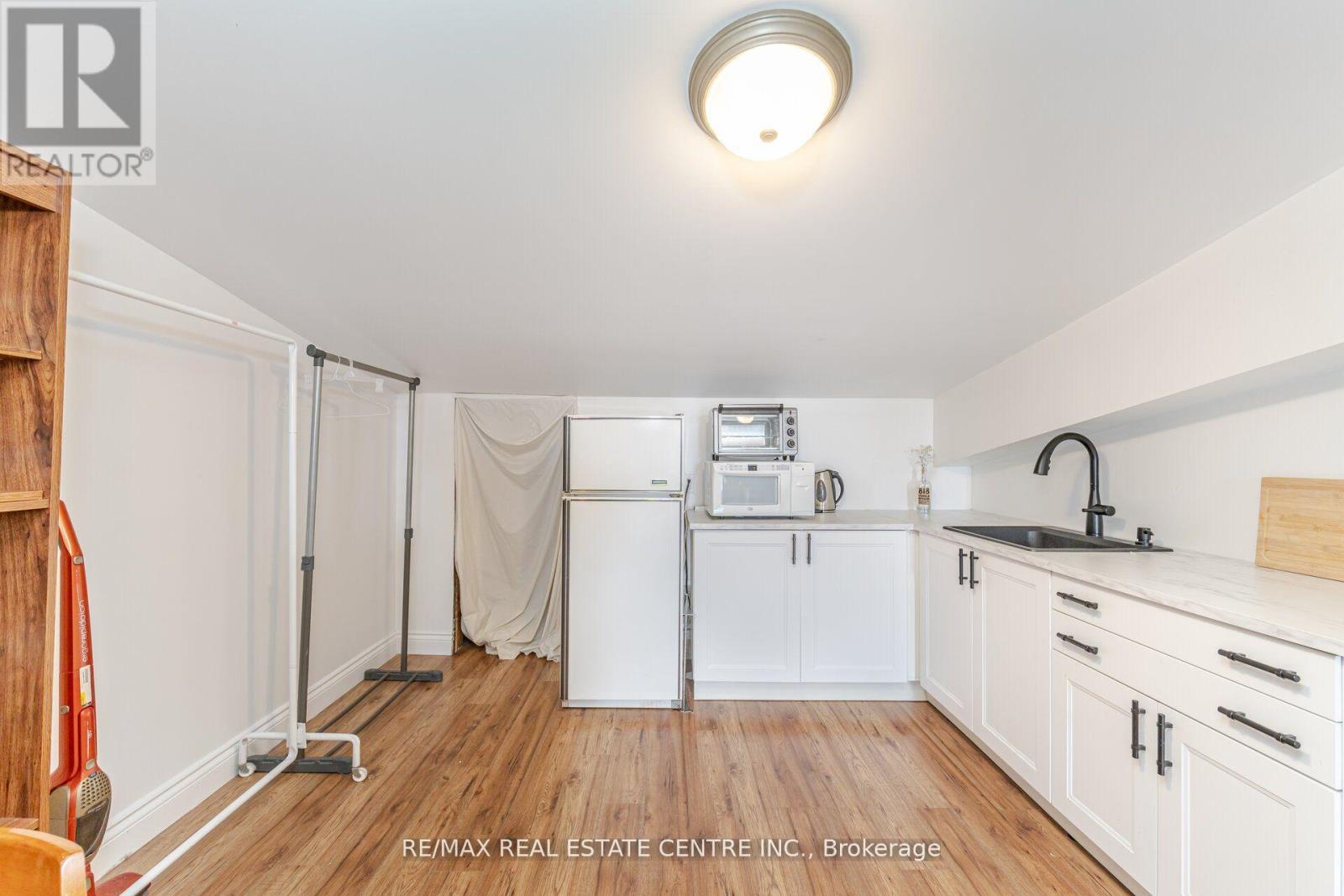 133 Broadway Property Photo 32