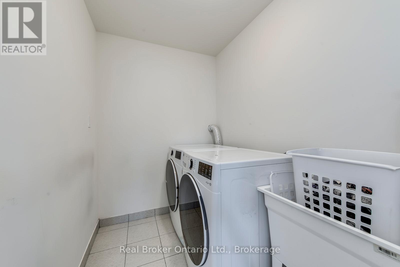 3131 Goodyear Road Property Photo 13
