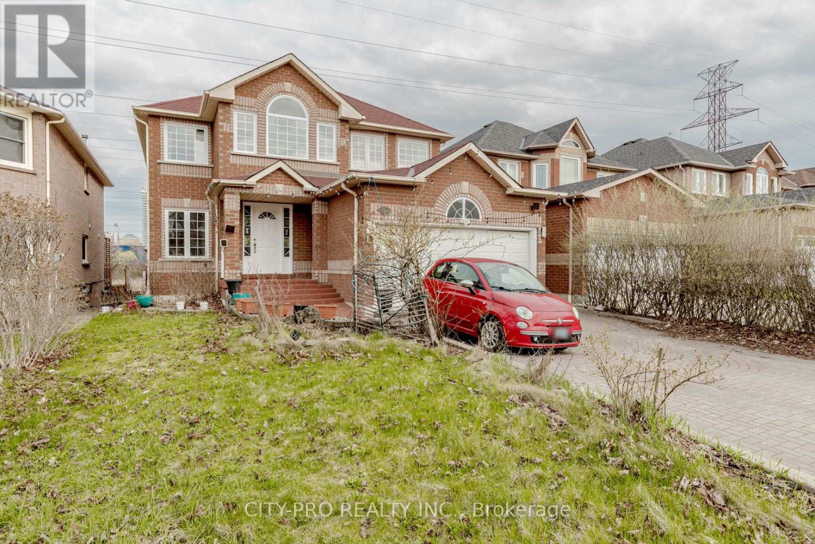 382 Harrowsmith Drive Property Photo 1