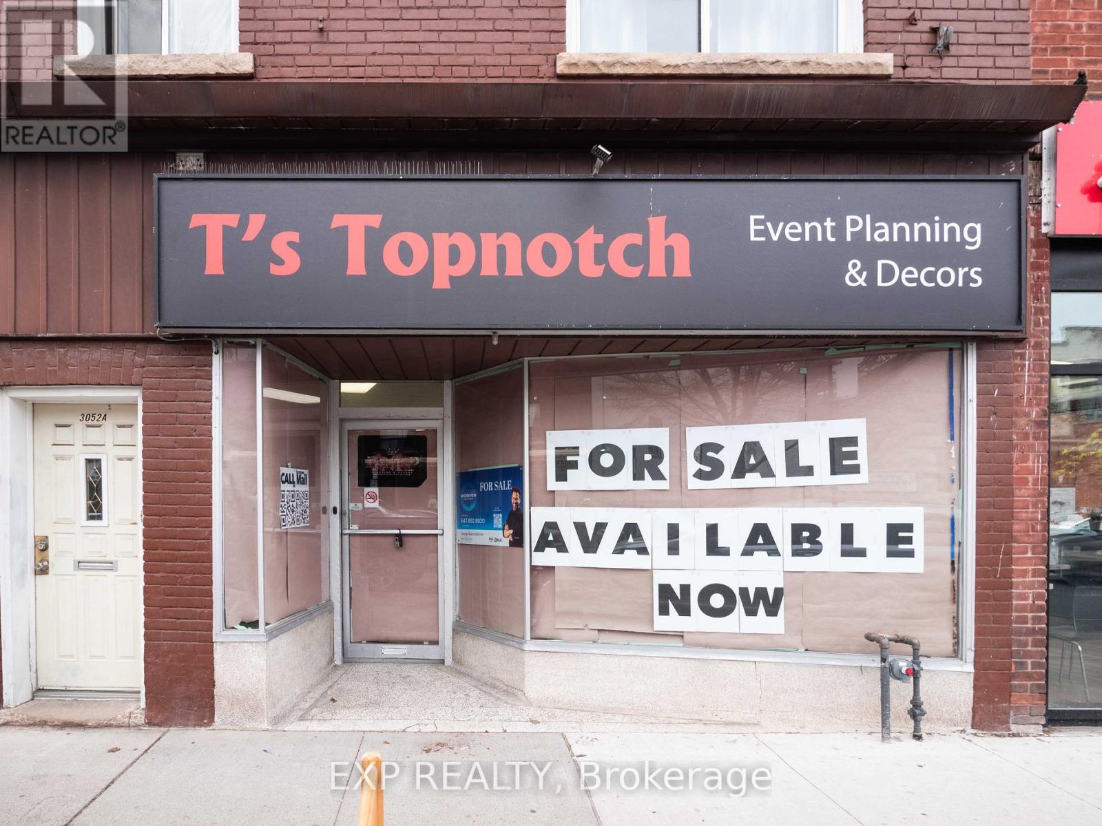 3052 Dundas Street W Property Photo 7