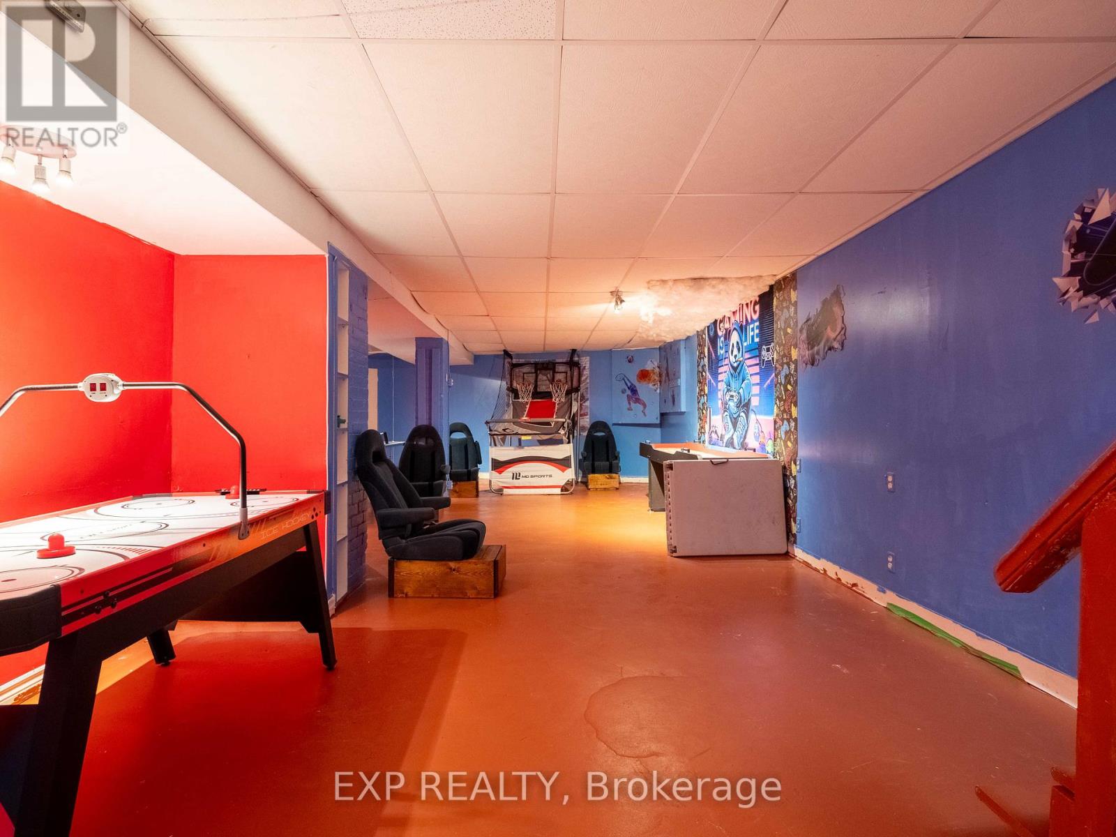 3052 Dundas Street W Property Photo 32