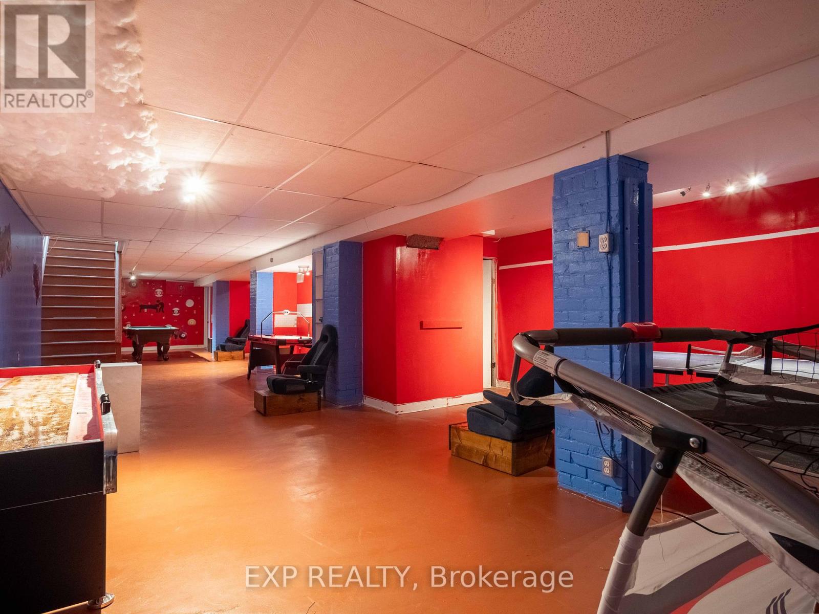 3052 Dundas Street W Property Photo 34