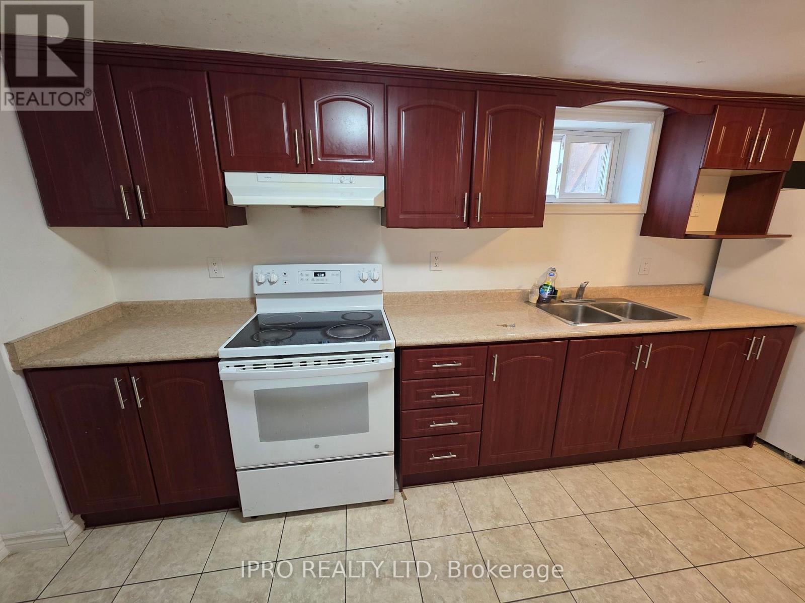 7 Mallard Crescent Property Photo 1