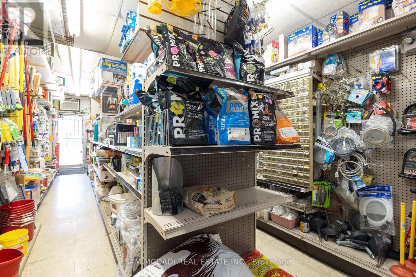 1212 Dufferin Street Property Photo 4