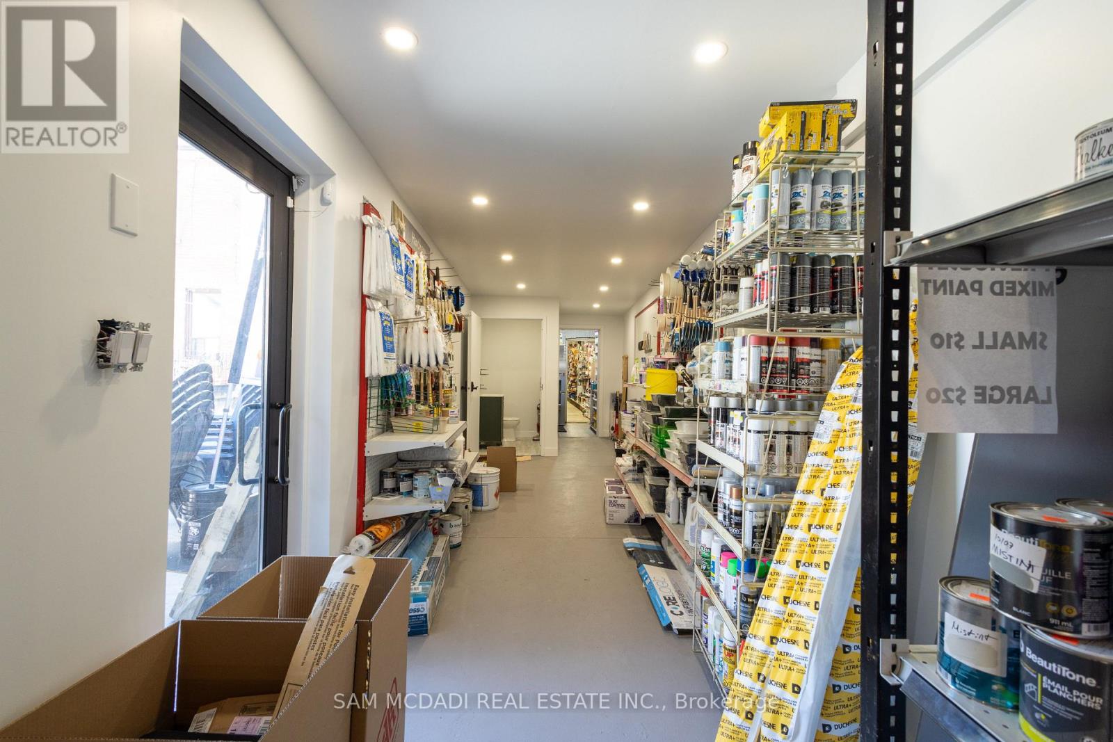 1212 Dufferin Street Property Photo 13