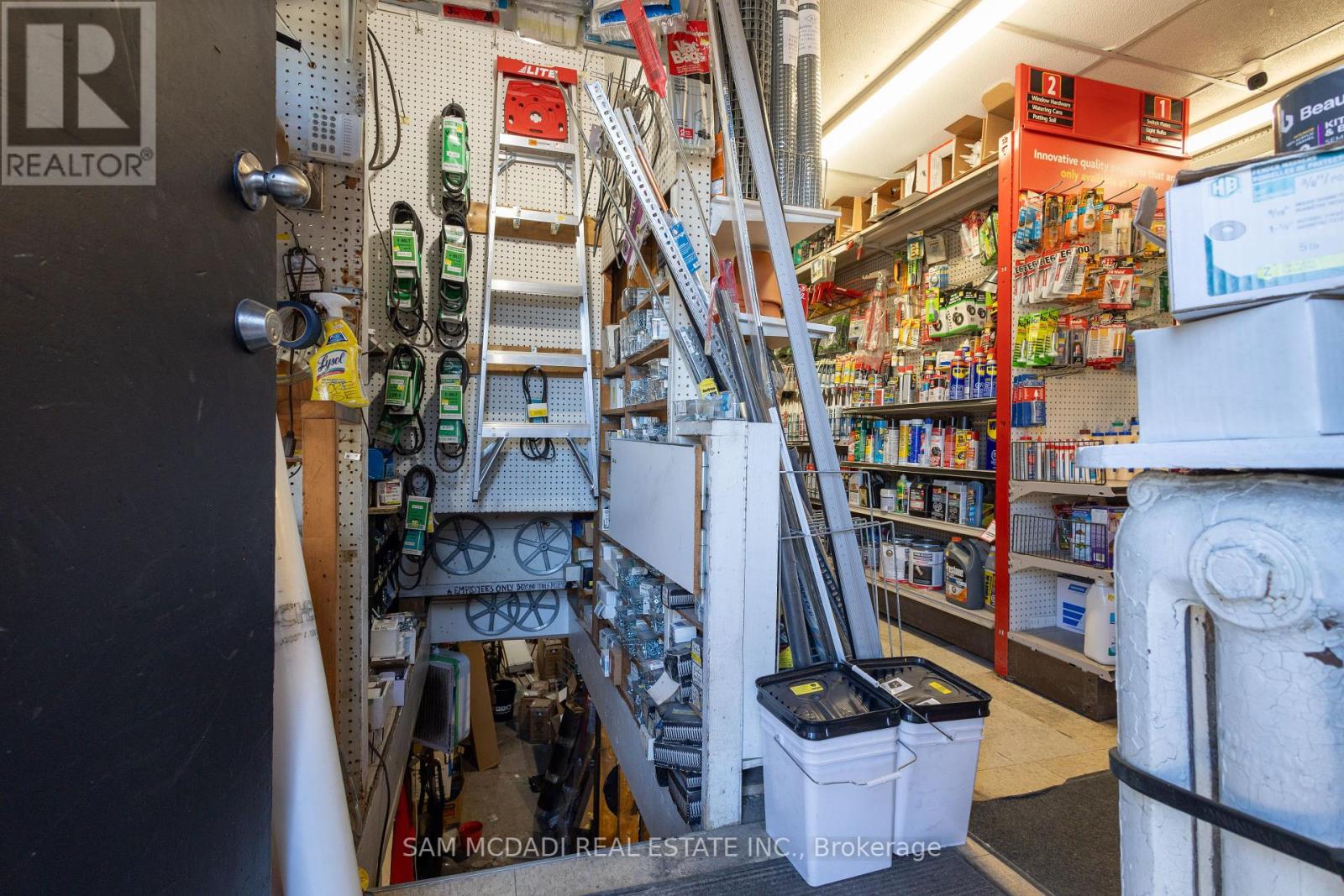 1212 Dufferin Street Property Photo 14