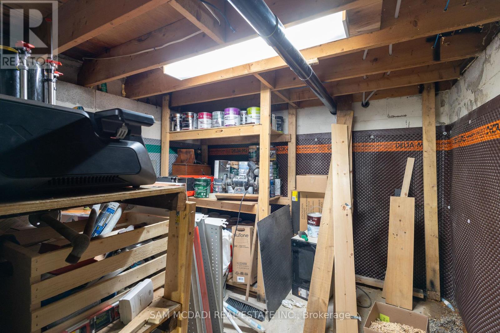 1212 Dufferin Street Property Photo 17