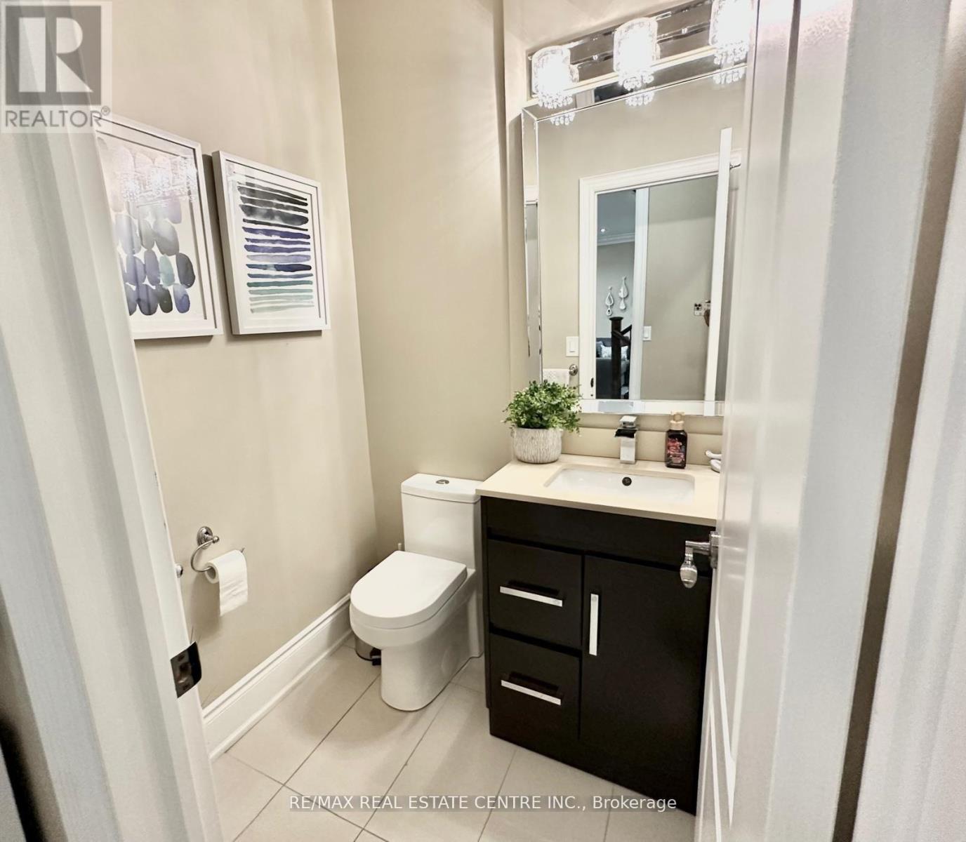 110 Allenby Avenue Property Photo 20
