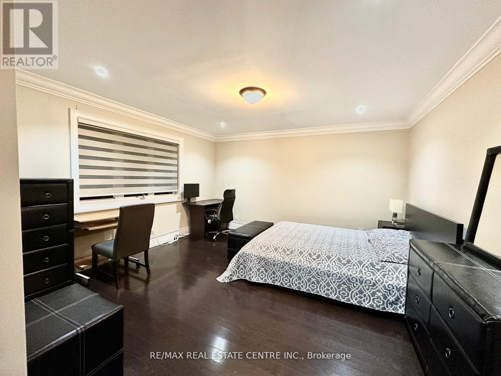 110 Allenby Avenue Property Photo 24