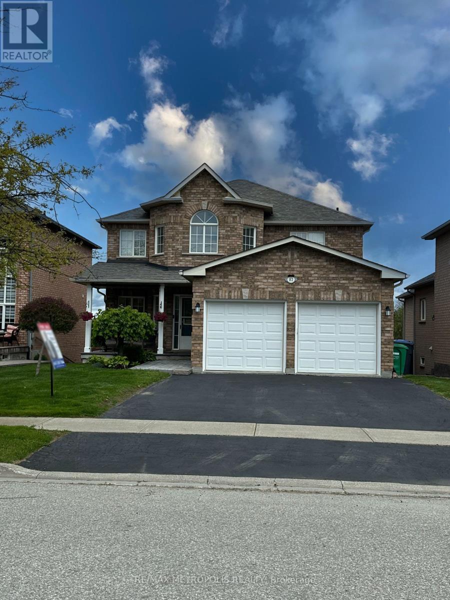 82 Coolspring Crescent Property Photo 1