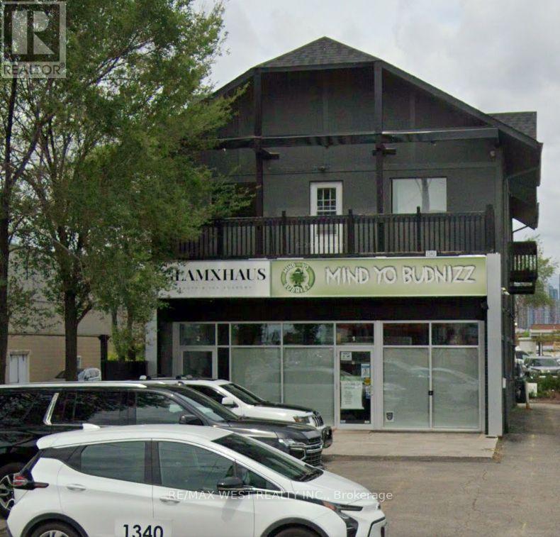 1 - 1340 The Queensway Avenue Property Photo