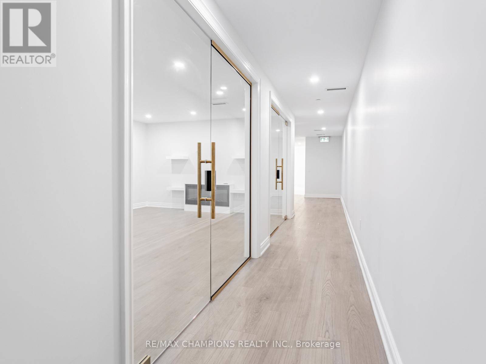 26 - 2565 Steeles Avenue E Property Photo 1