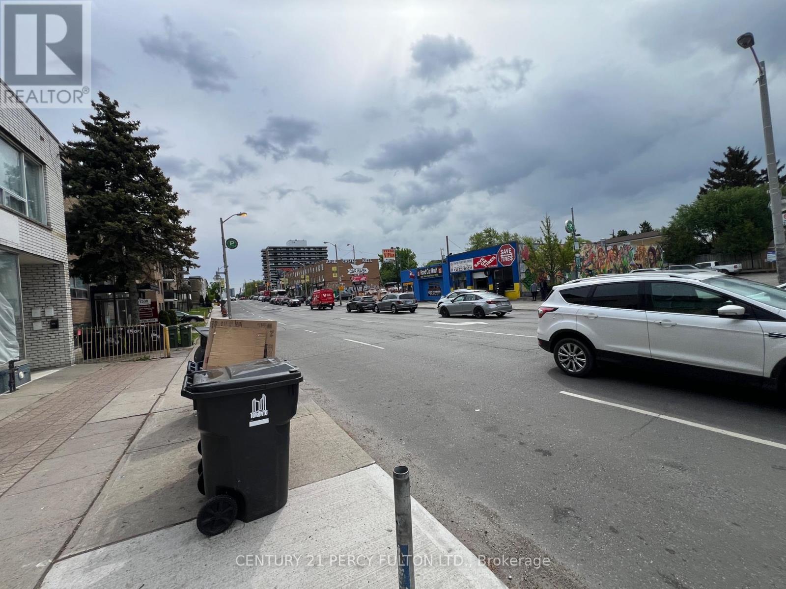 1506 Eglinton Avenue W Property Photo 4