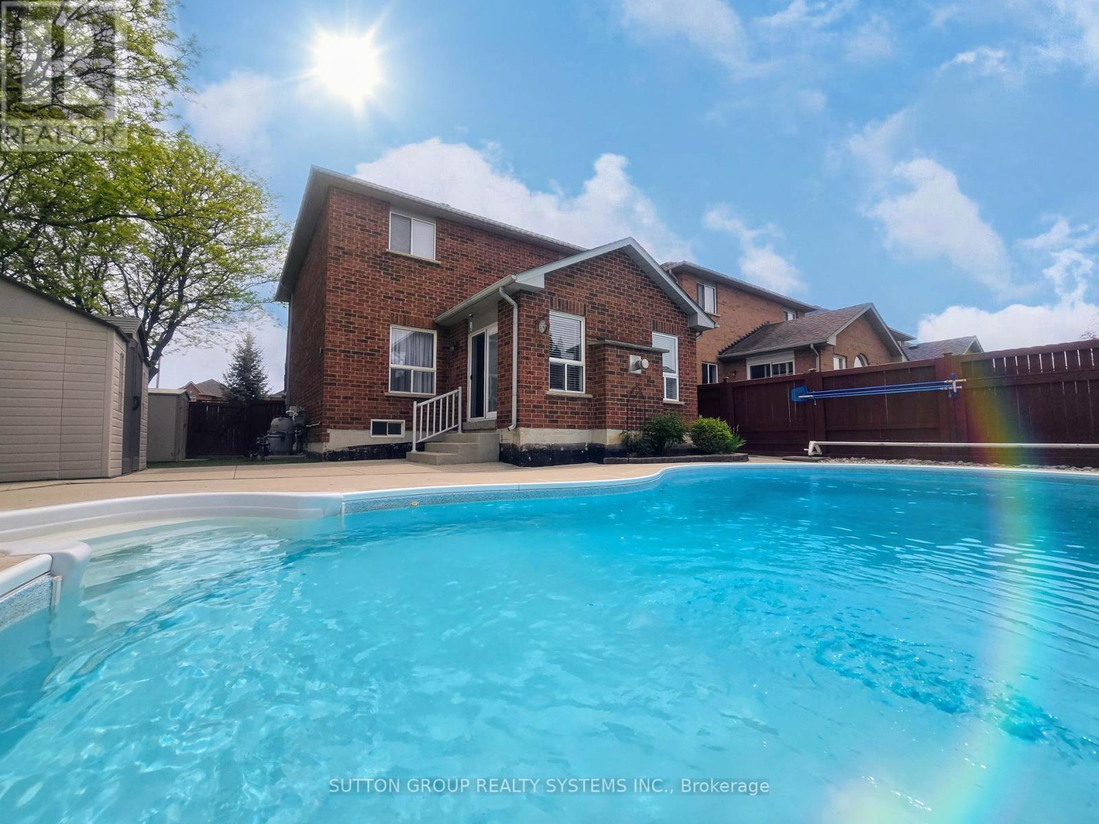 3945 FOXWOOD AVENUE Property Photo 1