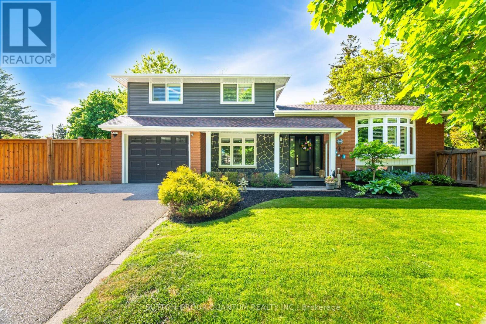 608 ROSEDALE CRESCENT Property Image