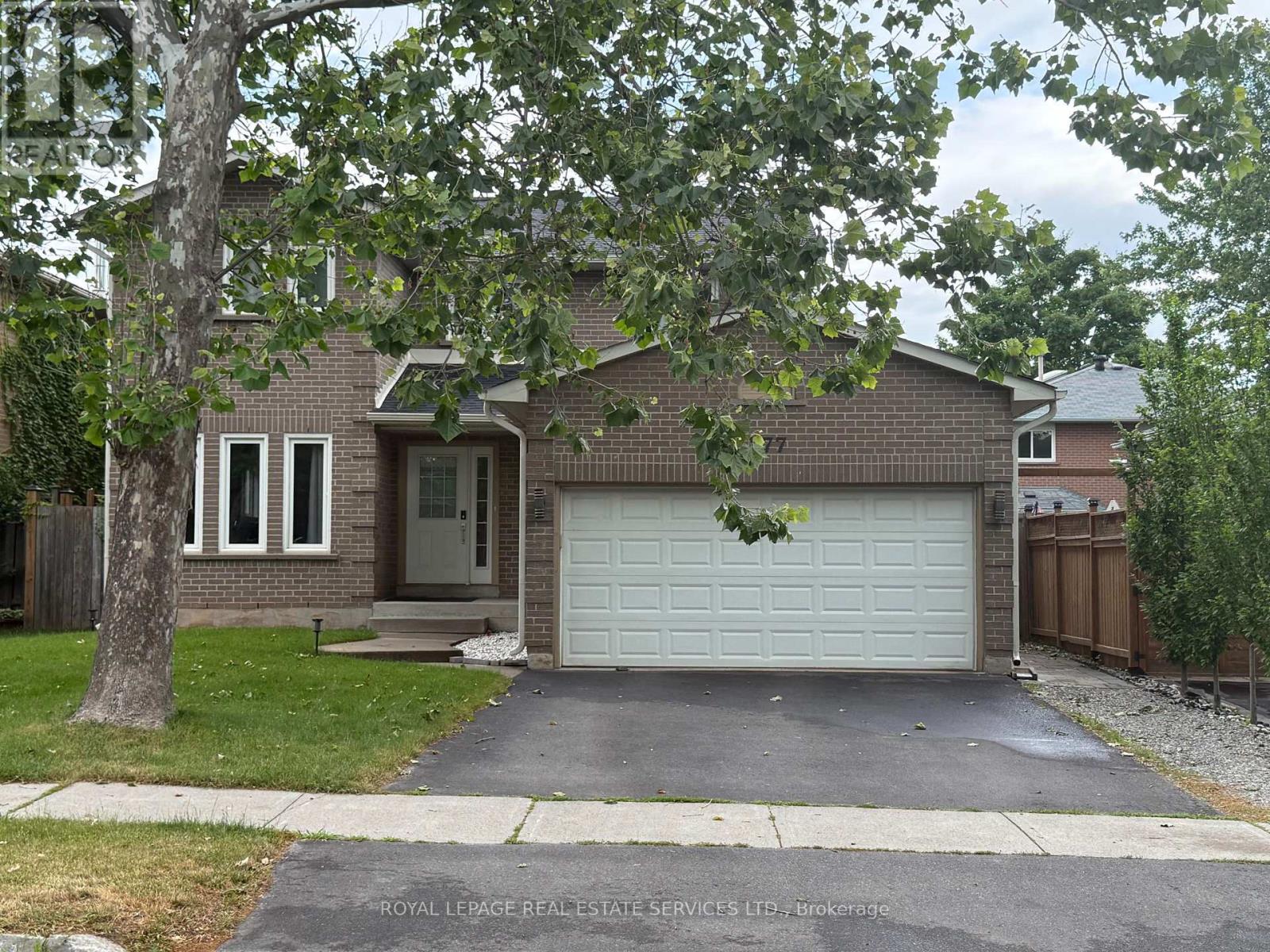 Lower - 277 Mississaga Street Property Photo 1