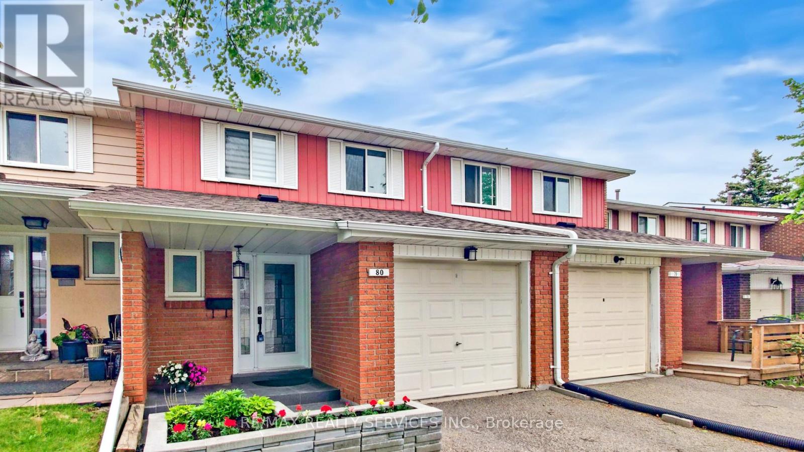 80 Carisbrooke Court Property Photo 1