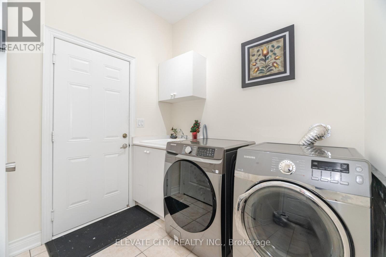 5576 Ethan Drive Property Photo 14