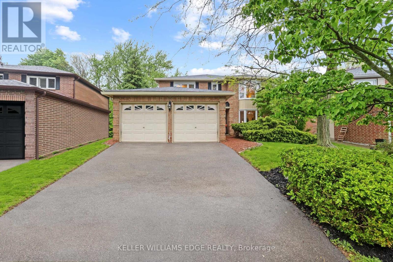 2095 Fallingbrook Court Property Photo 1