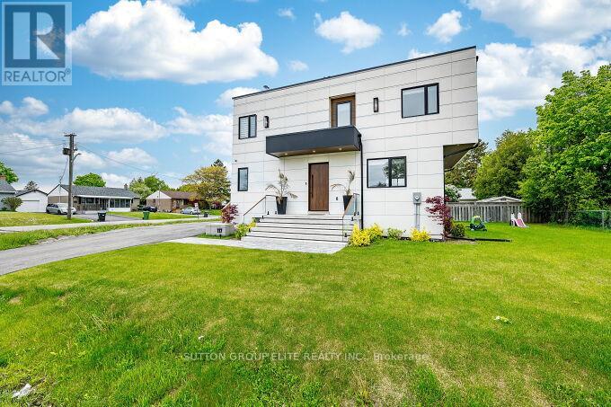 117 MARTHA STREET N Property Photo 1
