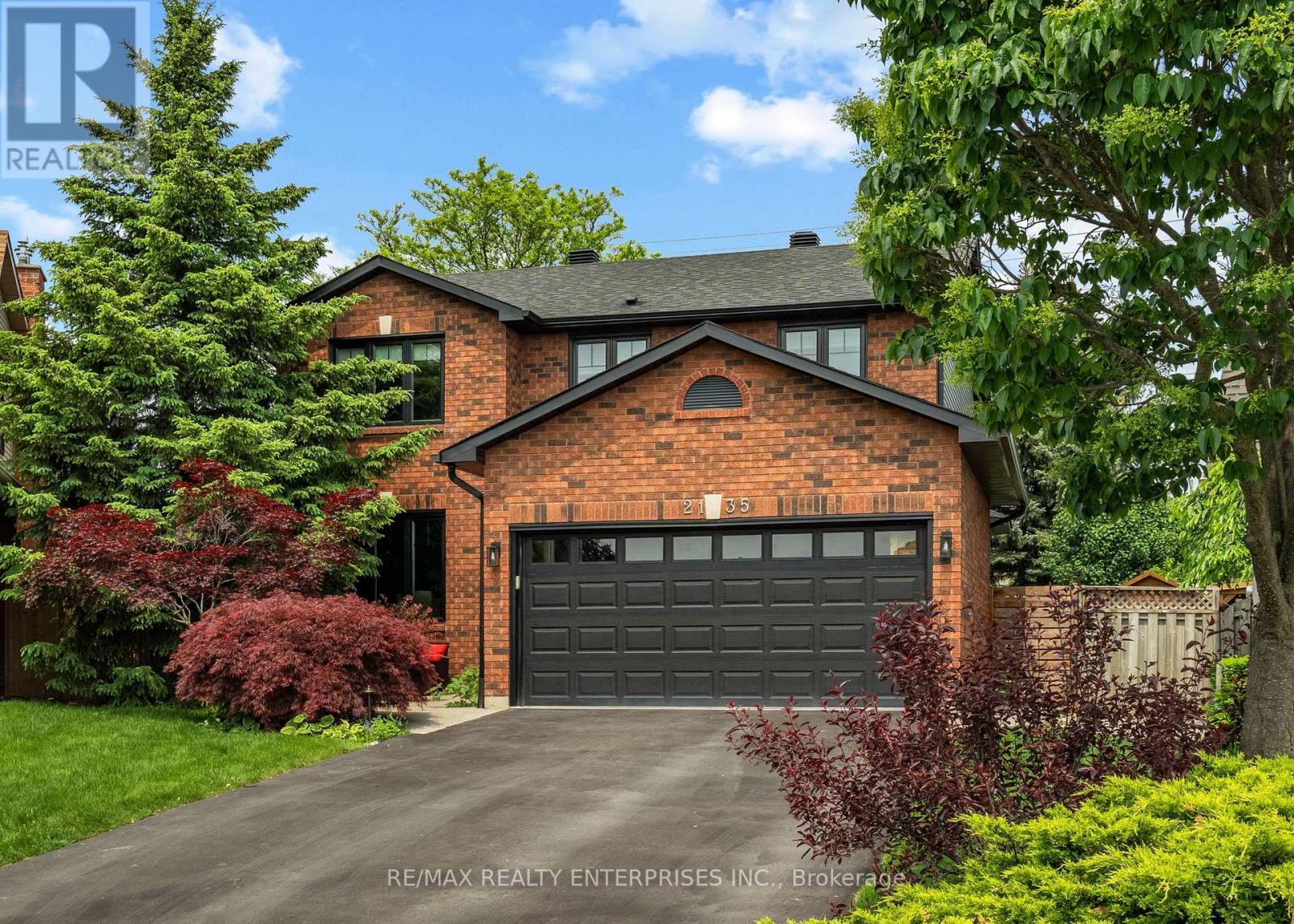 2135 Chrisdon Road Property Photo 1