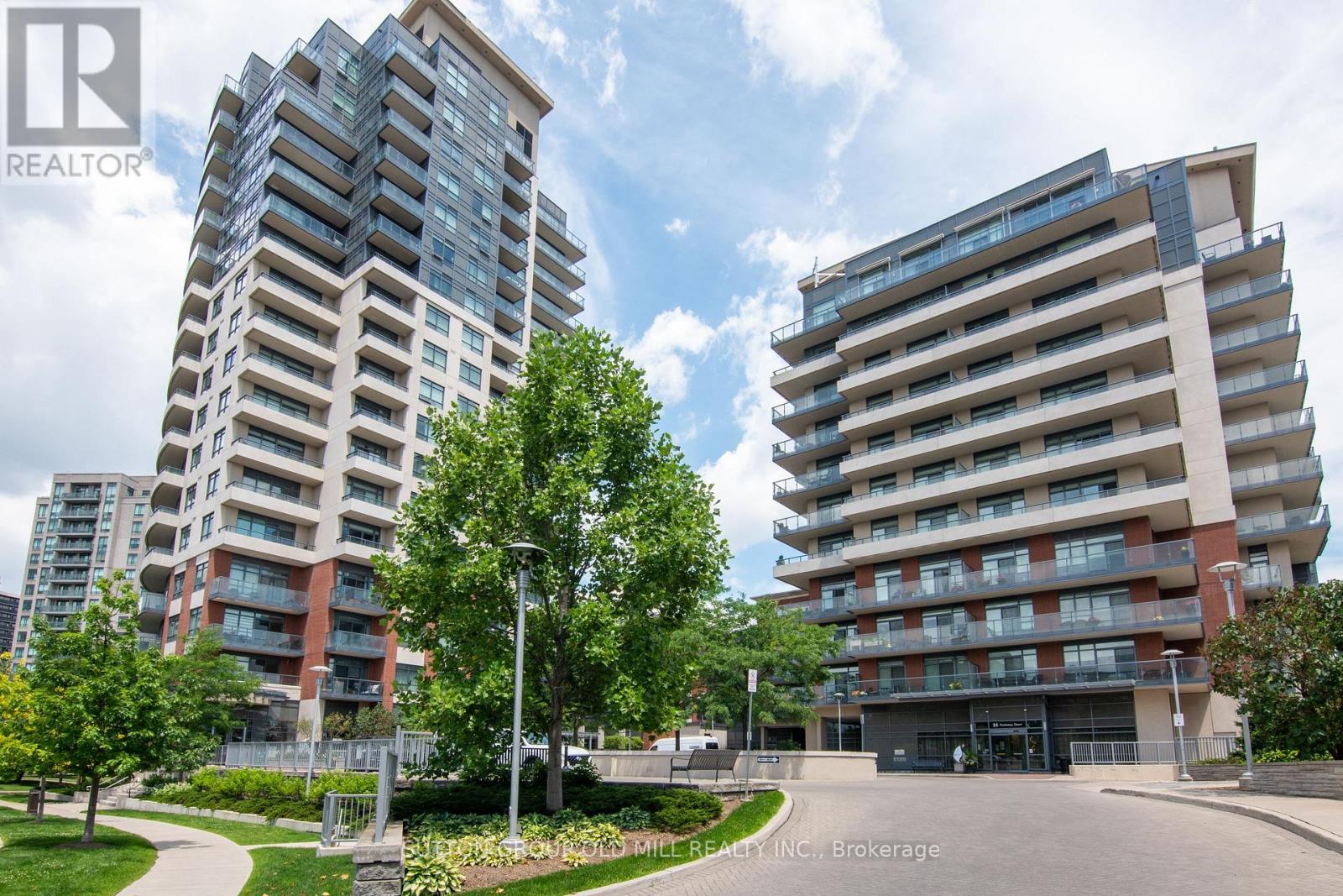 1207 - 35 FONTENAY COURT Property Photo 1