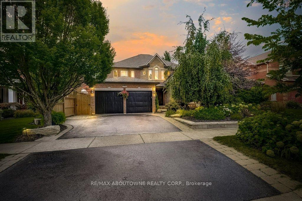 2080 Mckerlie Crescent Property Photo 1