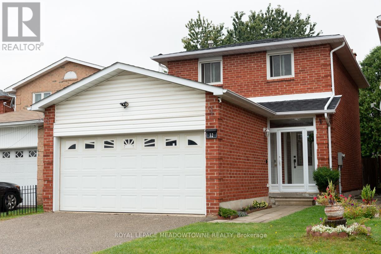 32 Clarridge Court Property Photo 1