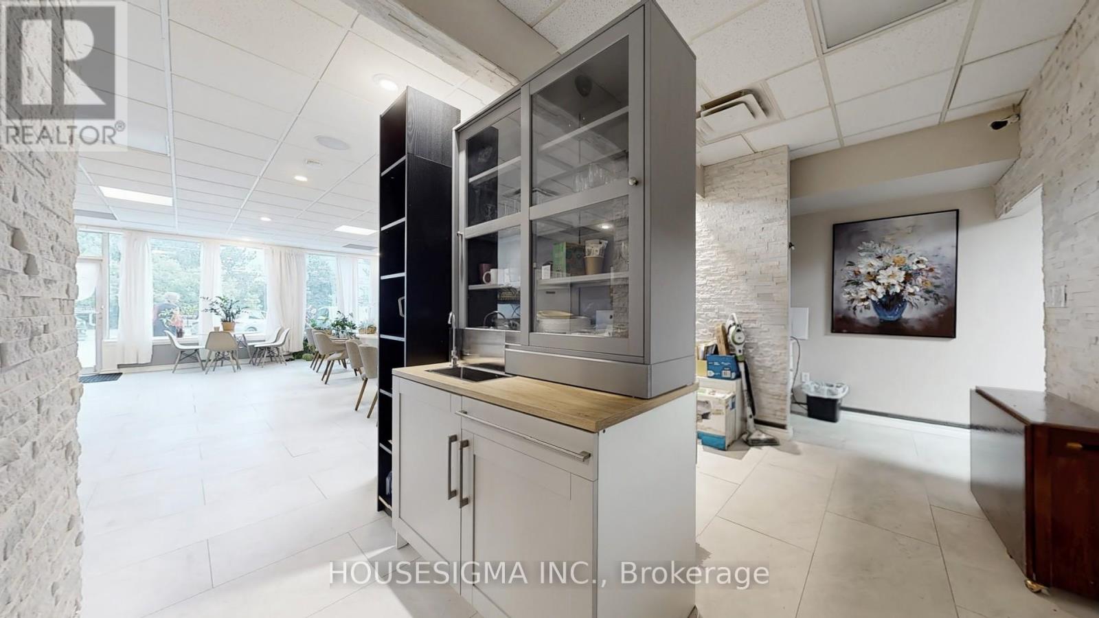 1784 Jane Street Property Photo 13