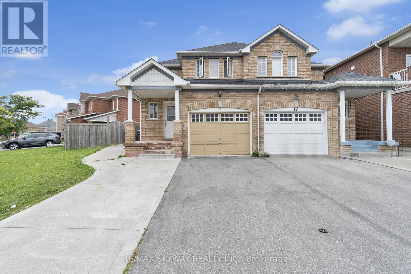19 Rednor Drive Property Photo 1