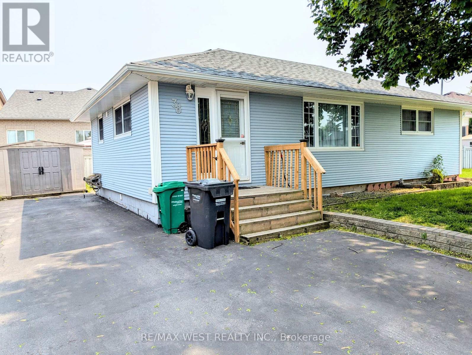 38 Shore Street Property Photo 1