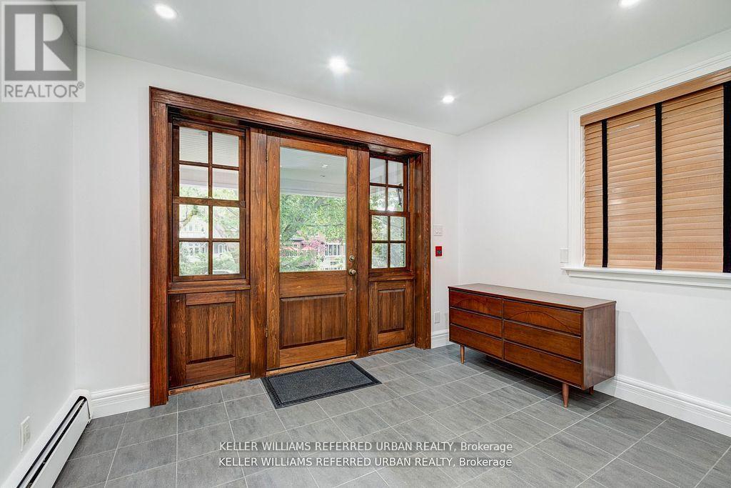 42 High Park Boulevard Property Photo 4