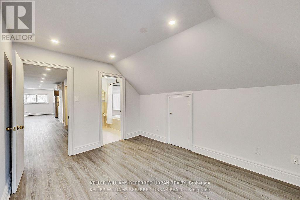 42 High Park Boulevard Property Photo 18