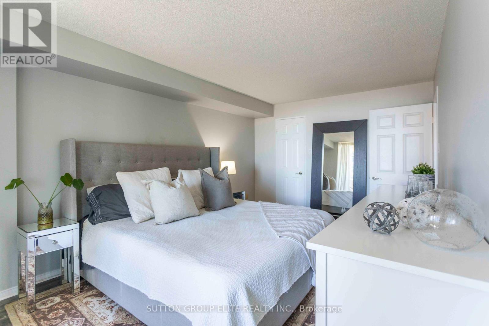 1206 - 330 Rathburn Road W Property Photo 25