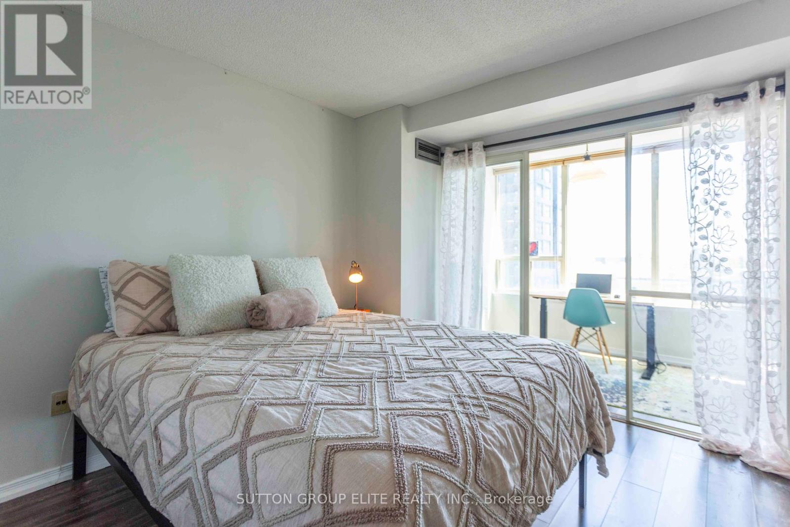 1206 - 330 Rathburn Road W Property Photo 27