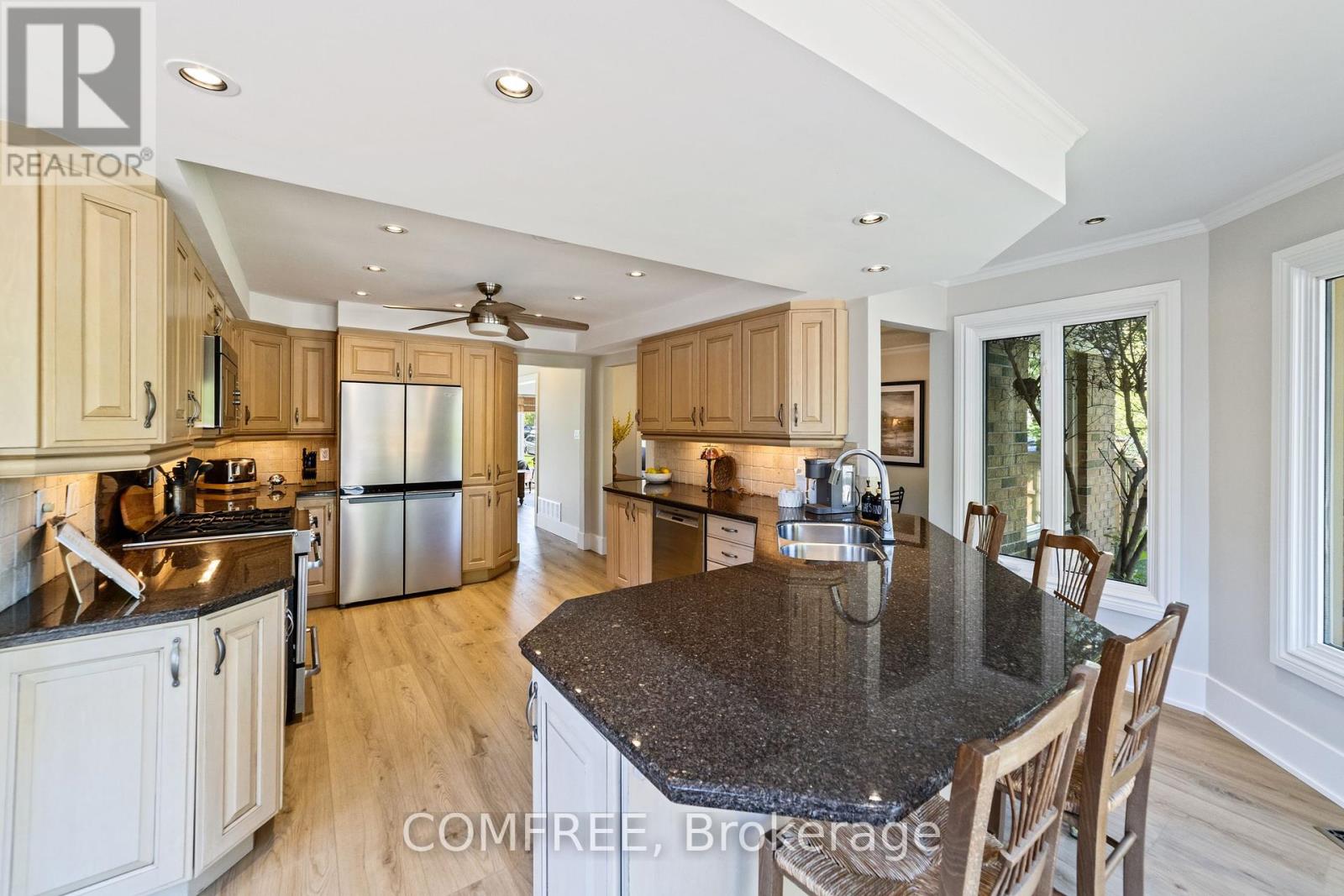 2131 Upland Drive Property Photo 11