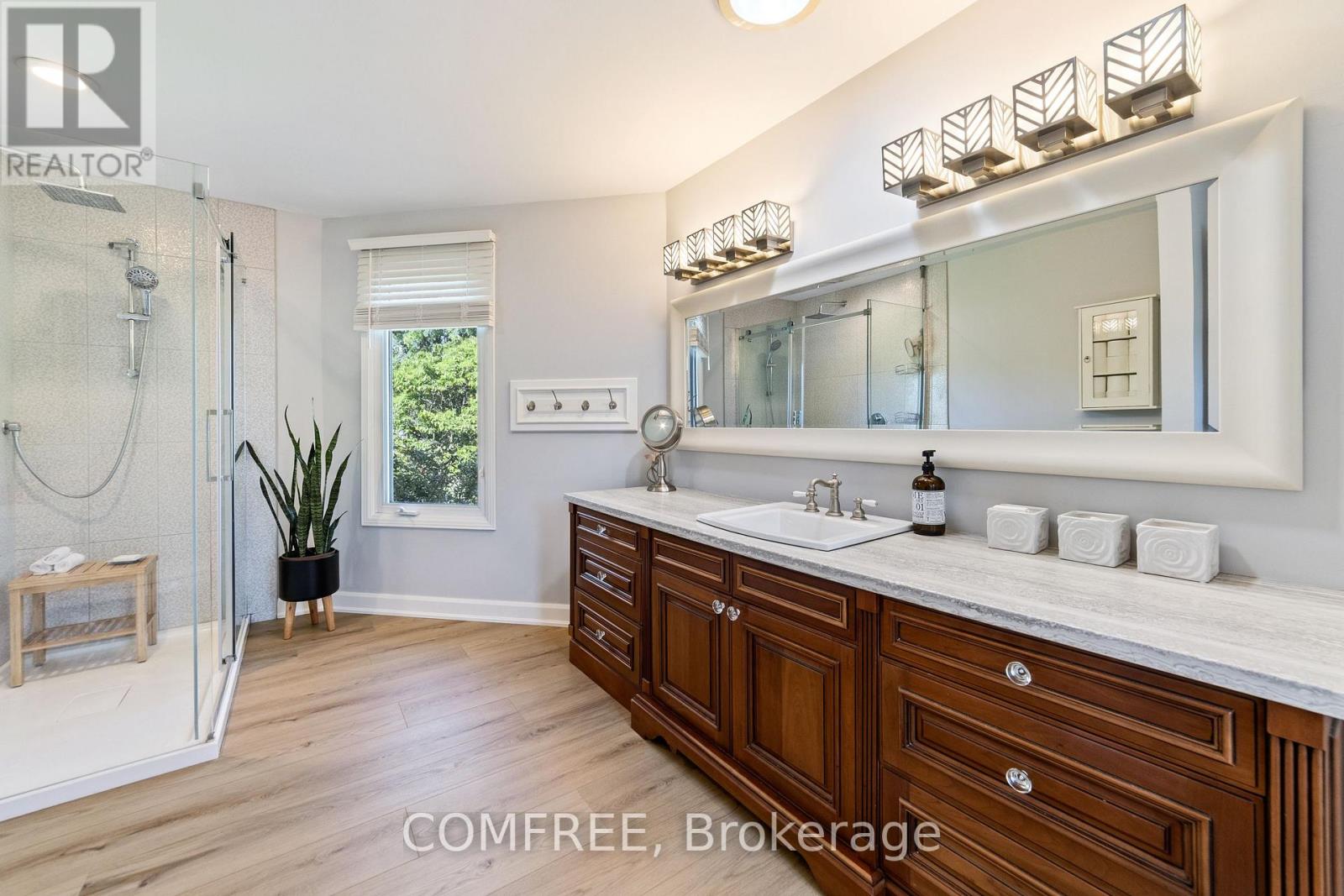 2131 Upland Drive Property Photo 20