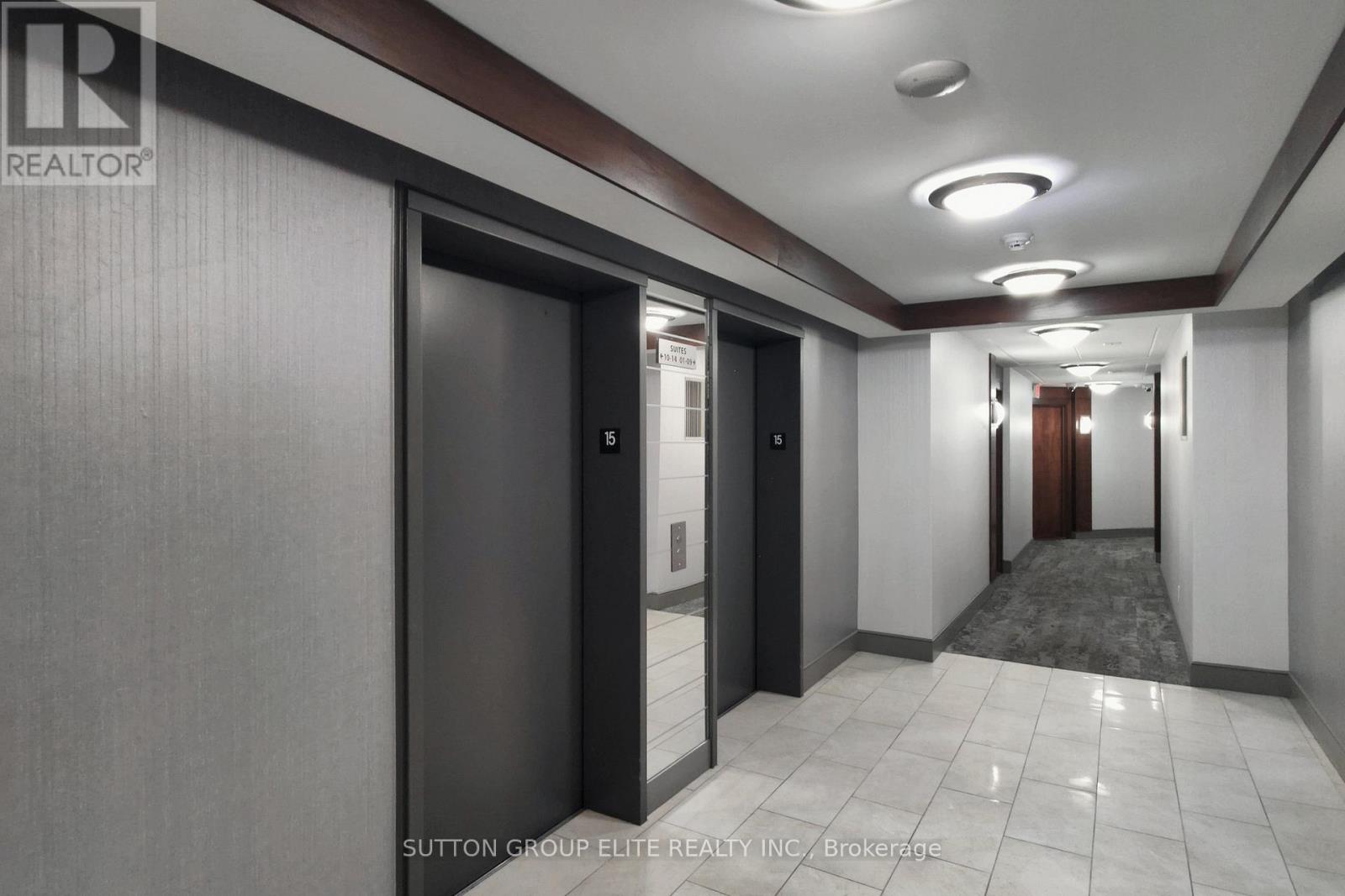 1511 - 310 Burnhamthorpe Road W Property Photo 4