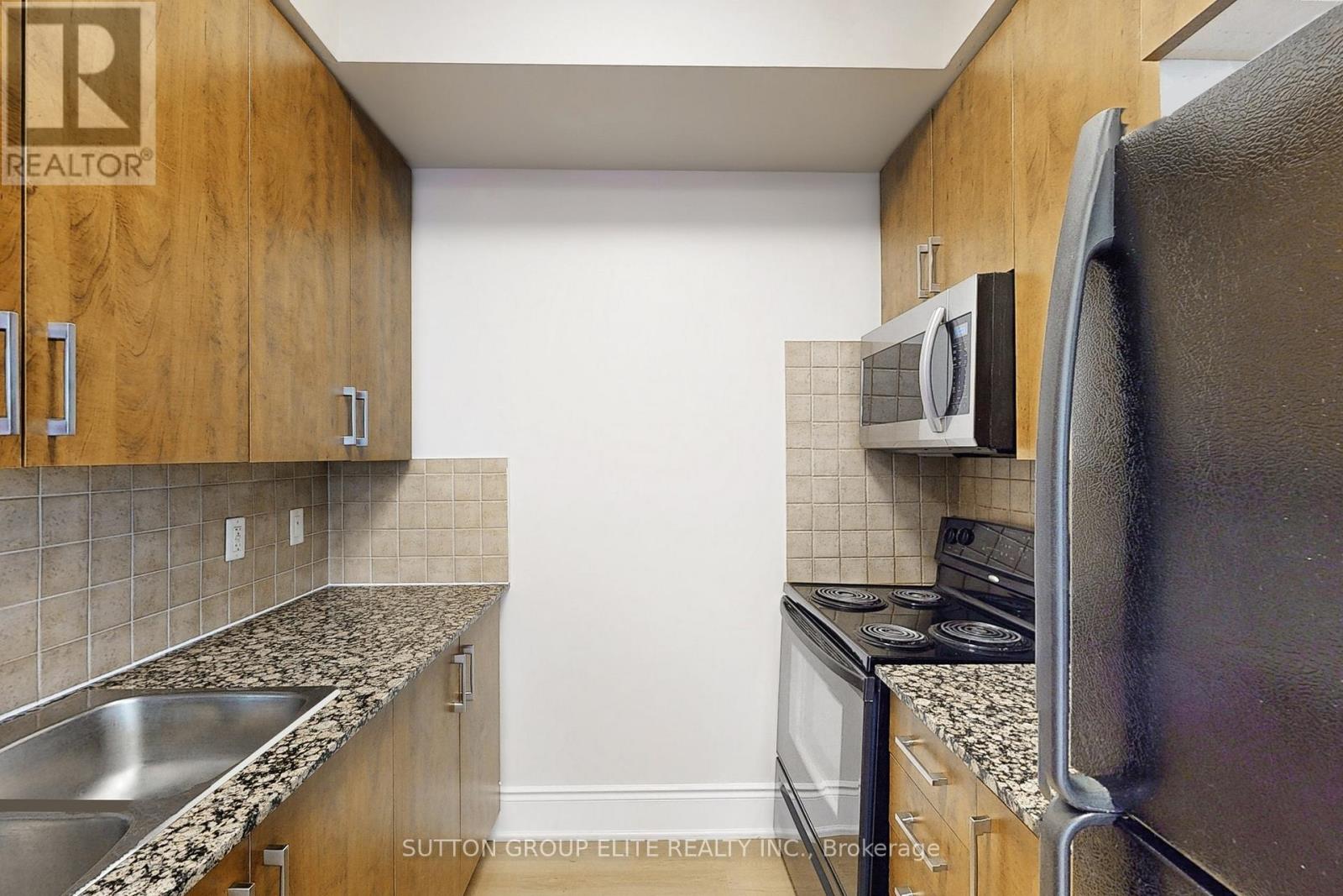 1511 - 310 Burnhamthorpe Road W Property Photo 11