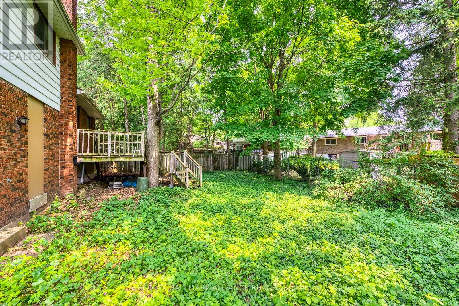 455 Canterbury Crescent Property Photo 23