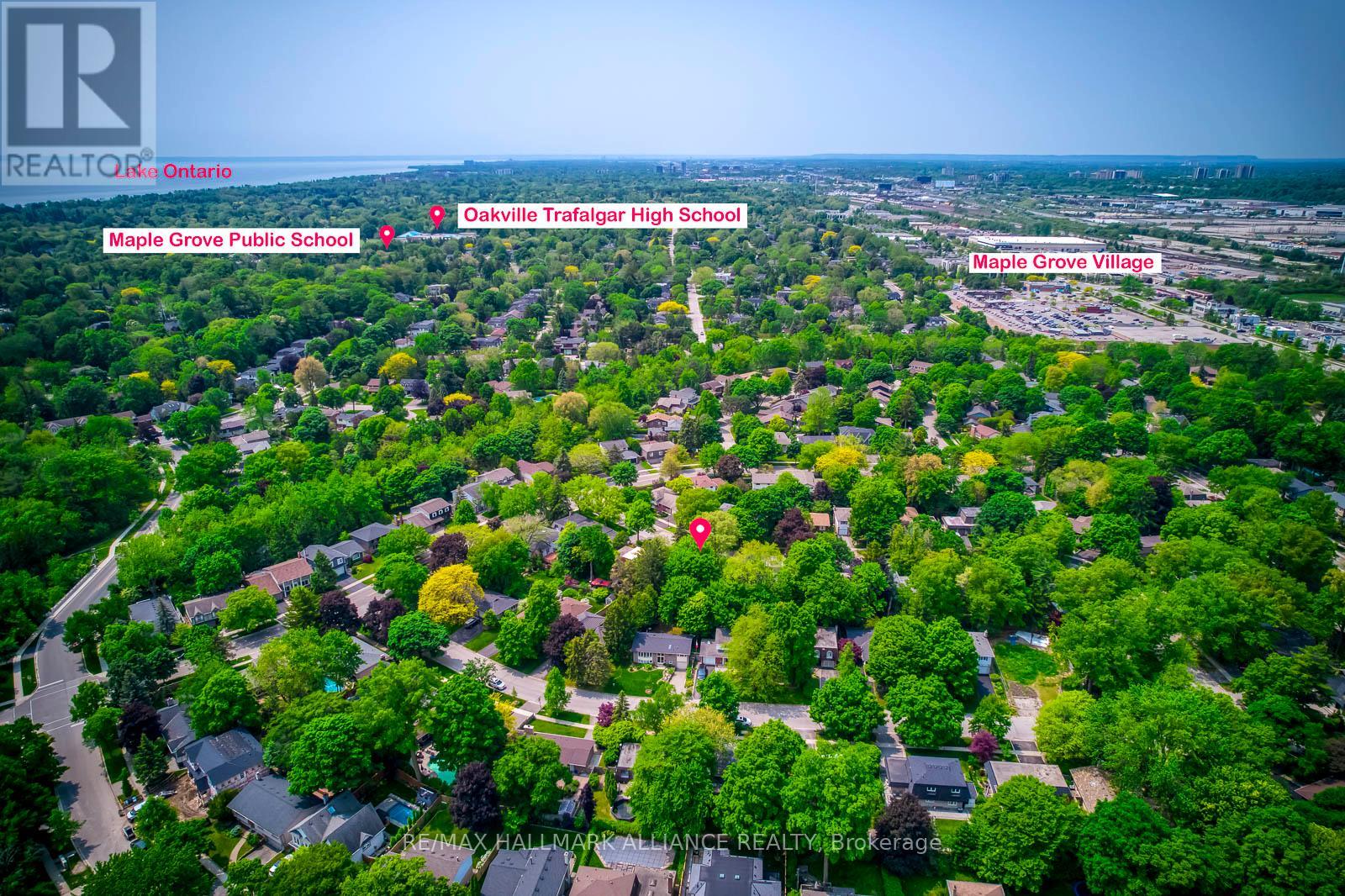 455 Canterbury Crescent Property Photo 32