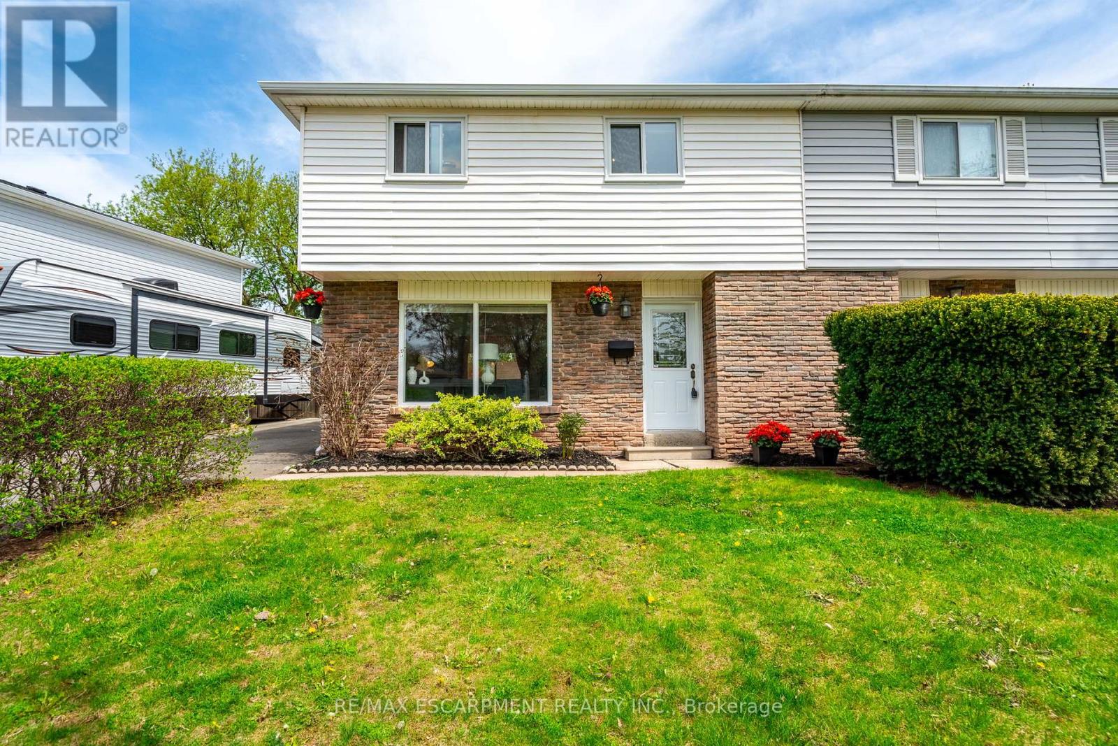 5510 Spruce Avenue Property Photo 1