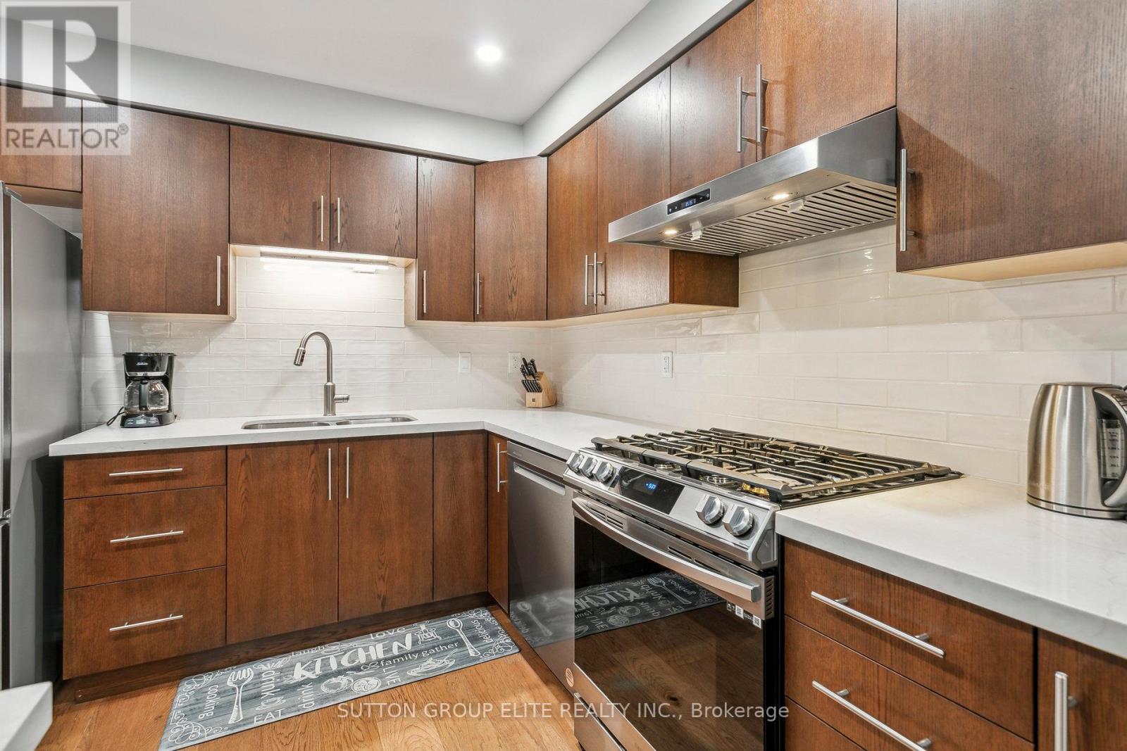 193 Ashridge Place Property Photo 11